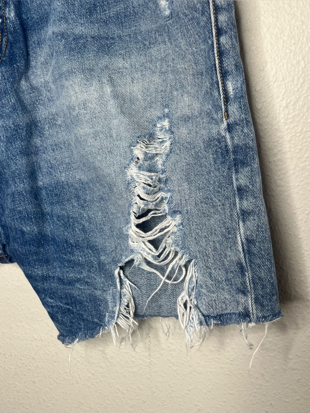 R13 Distressed Marky Drop Short in Bain Size 27 Streetwear Summer - Picture 7 of 13
